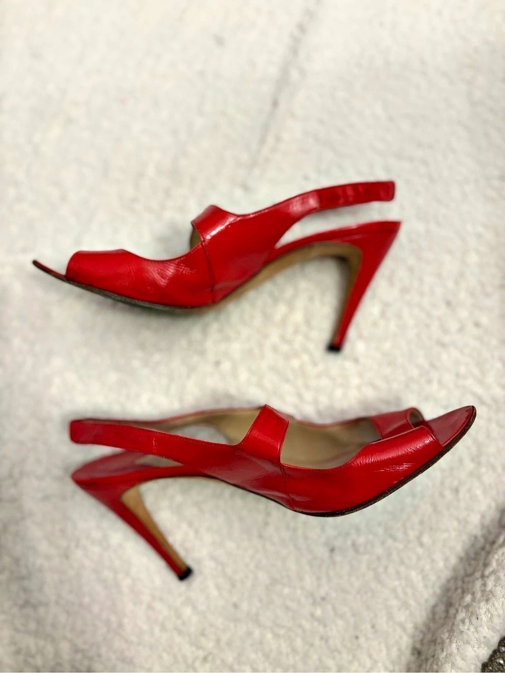 Vintage Manolo Blahnik Red Patent Leather Slingback Heels EU 39.5 - Picture 4 of 7